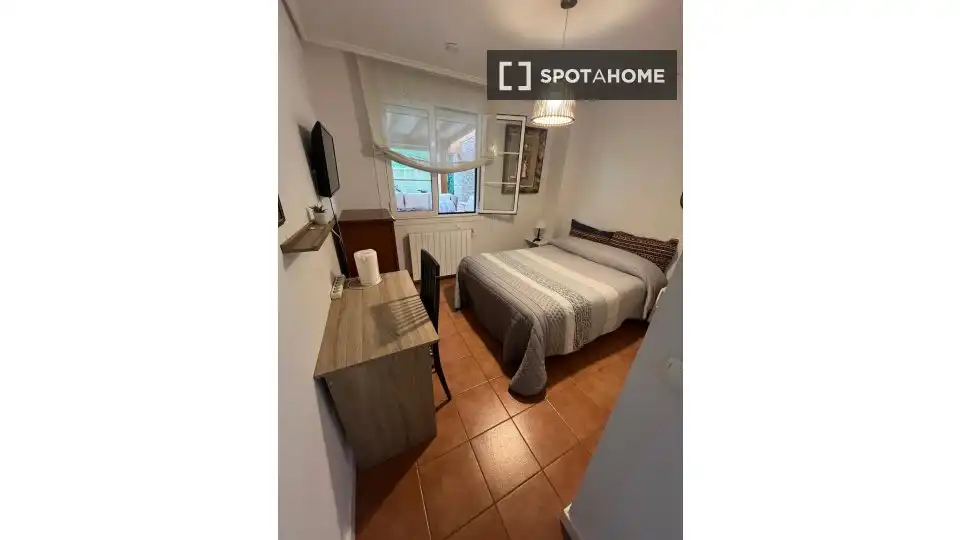 Habitación 230 m², Piélagos