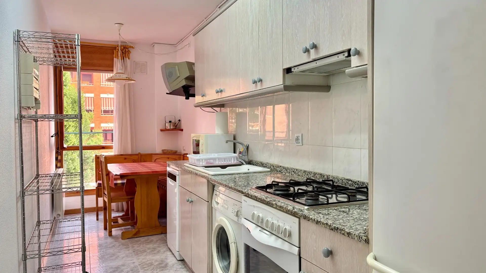Flat 100 m² in Jaca