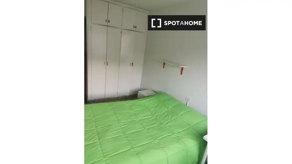 Habitación 115 m², Granada