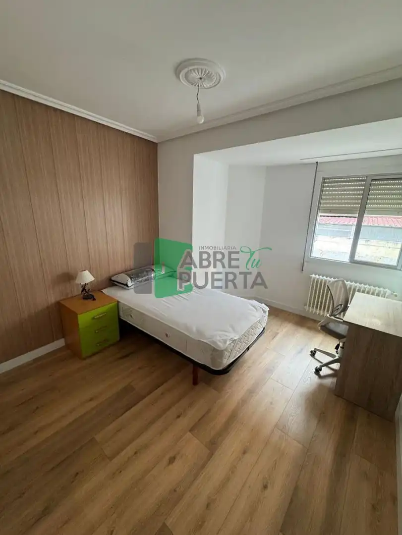 Piso de 115 m² en Ourense