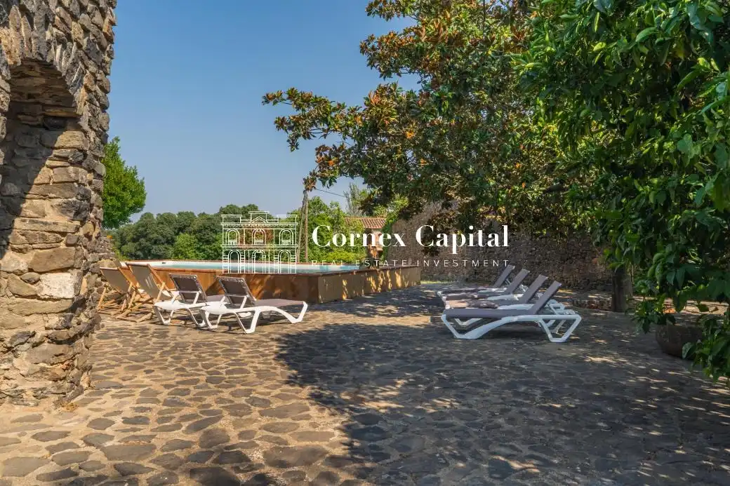 Casa de 1000 m² en Rupià