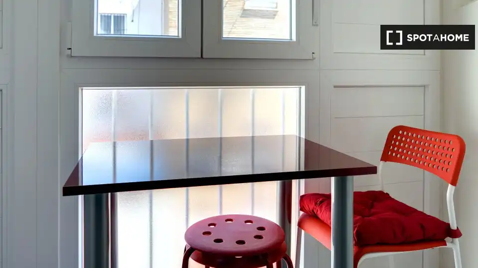 Habitación 58 m², Zaragoza
