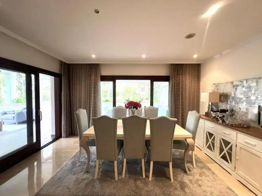Piso de 230 m² en Marbella