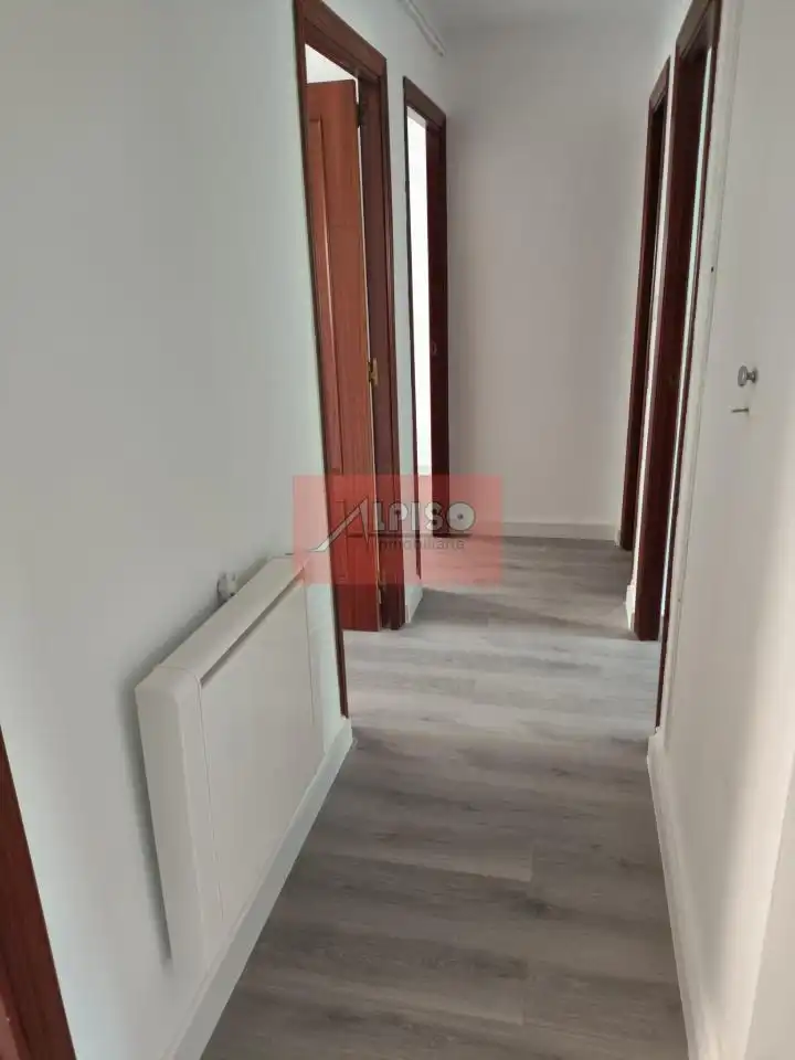 Pis de 81 m² a Ourense