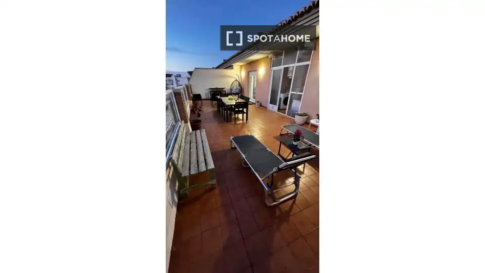 Habitación 120 m², Dénia
