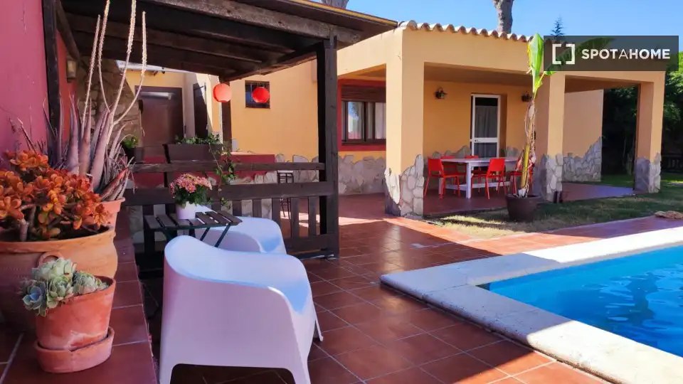Habitación 69 m², Chiclana de la Frontera