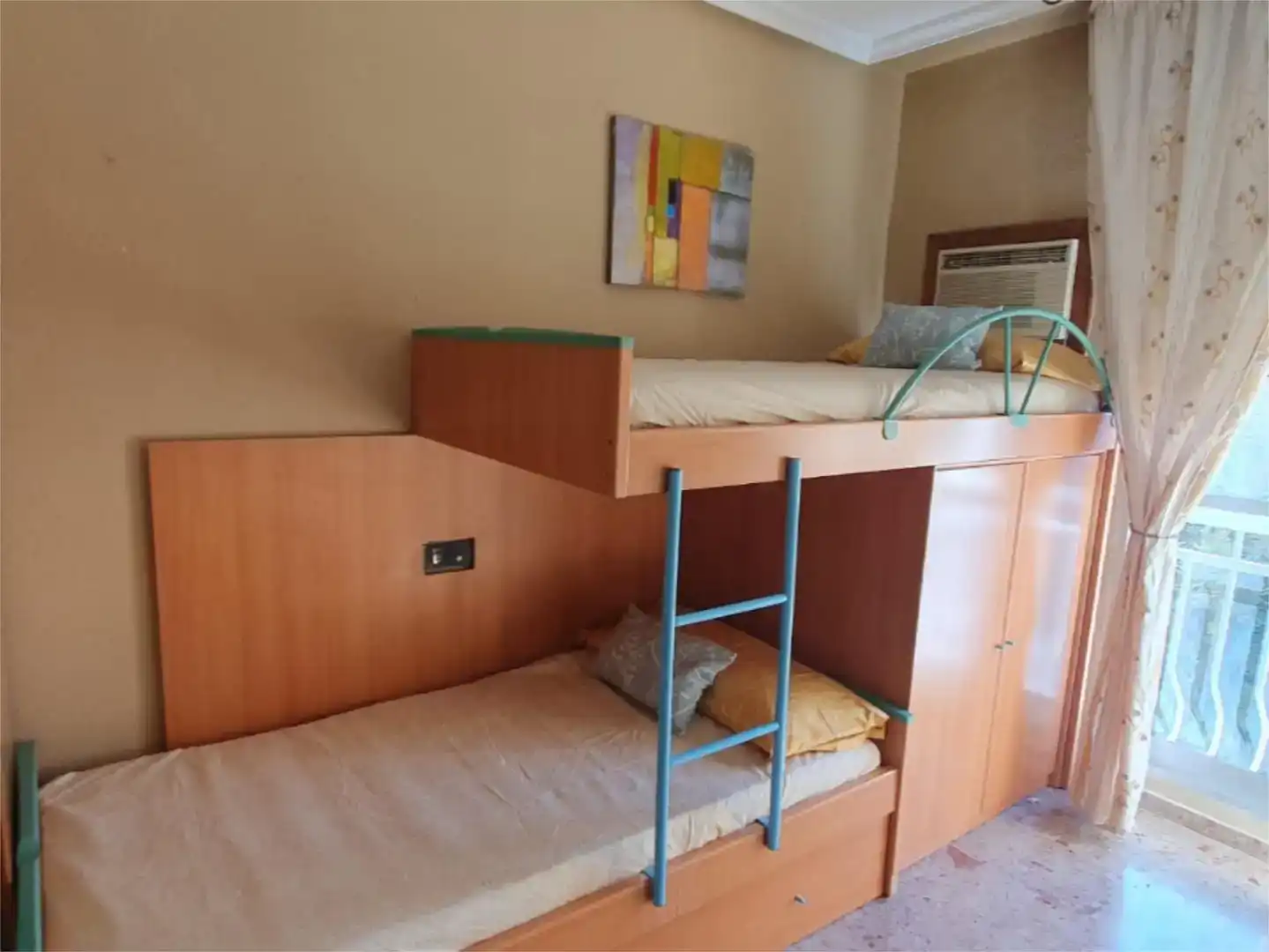 Piso de 95 m² en Linares