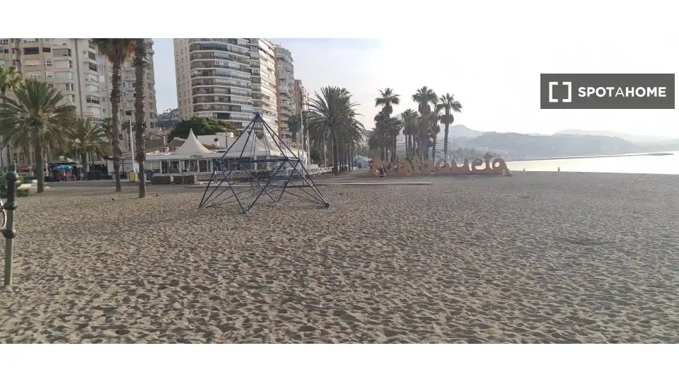 Habitación 35 m², Málaga