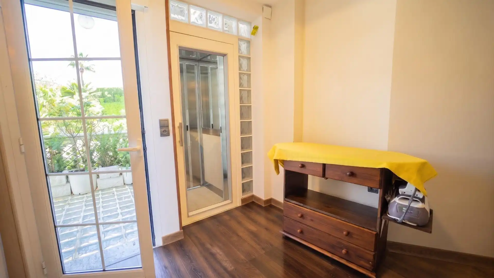 Piso de 350 m² en Huétor Vega