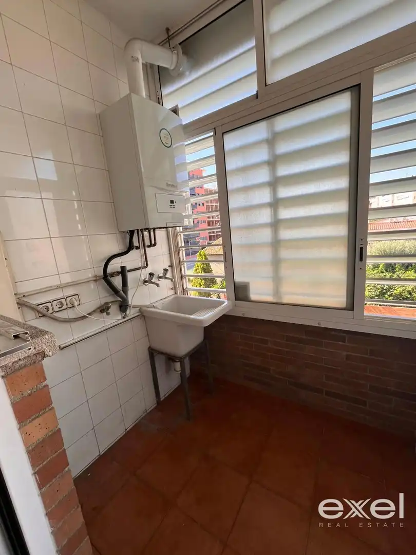 Pis de 110 m² a Cornellà de Llobregat