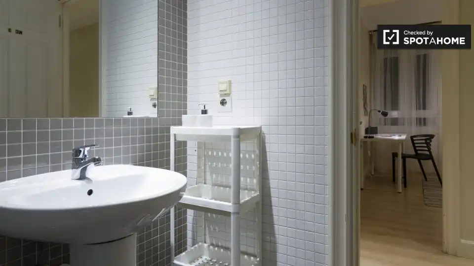 Habitación 328 m², Bilbao