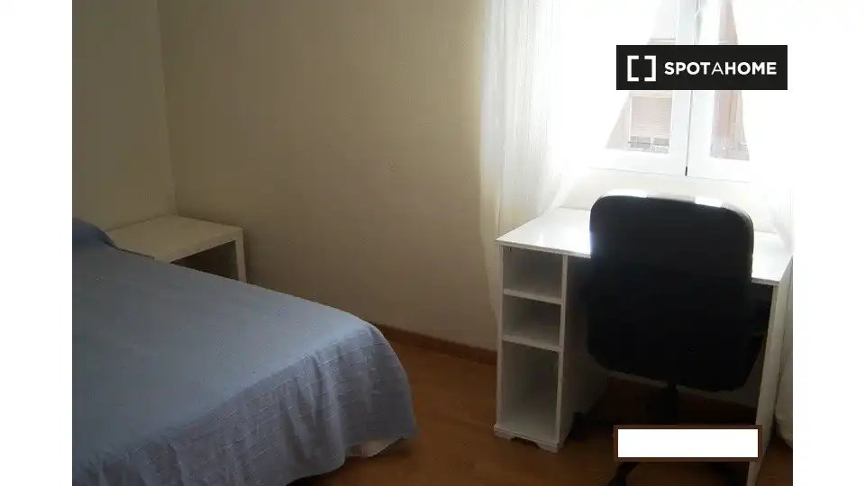 Habitación 150 m², Zaragoza