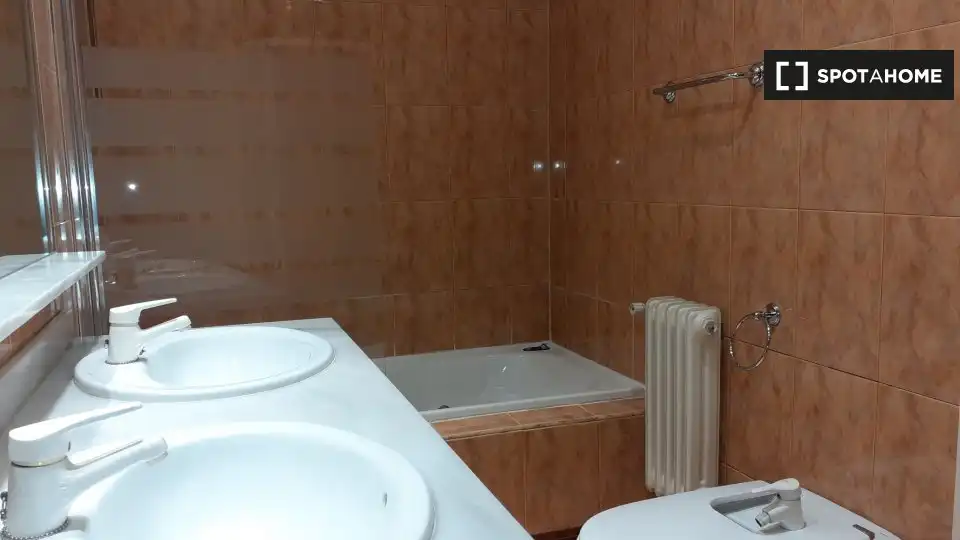 Habitació de lloguer, Madrid