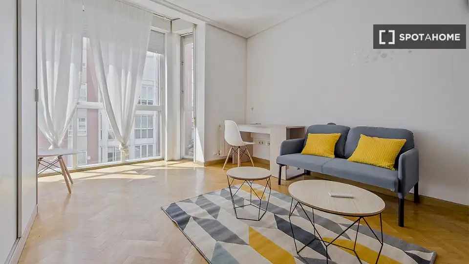 Habitació de lloguer, Madrid