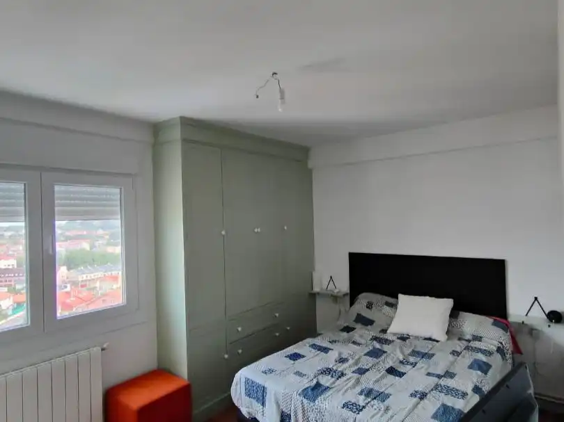 Piso de 81 m² en Oleiros