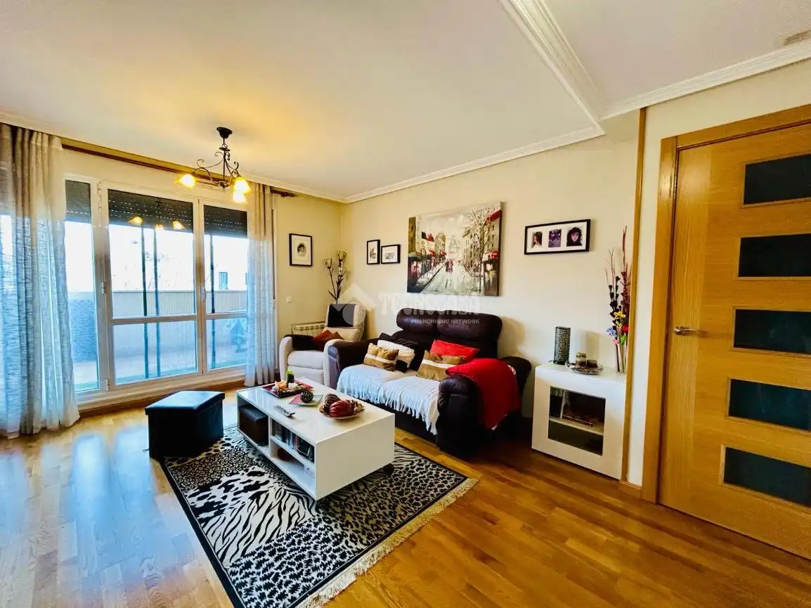 Appartamento 117 m² a Laguna de Duero