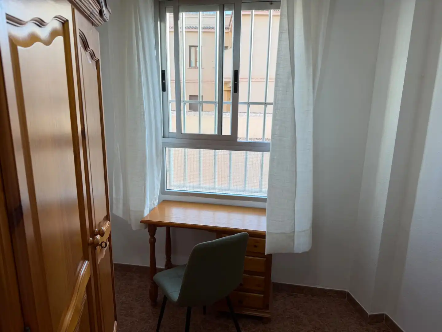 Habitación 100 m², Almería
