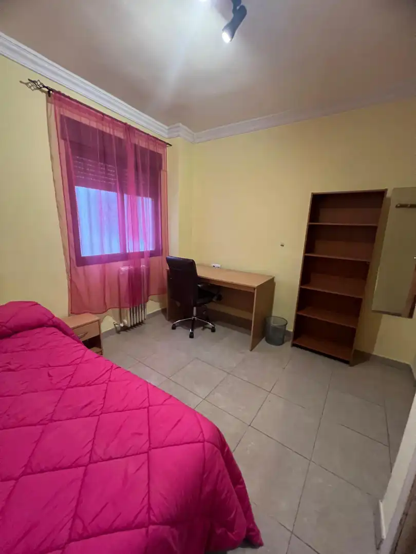 Habitación 120 m², Granada