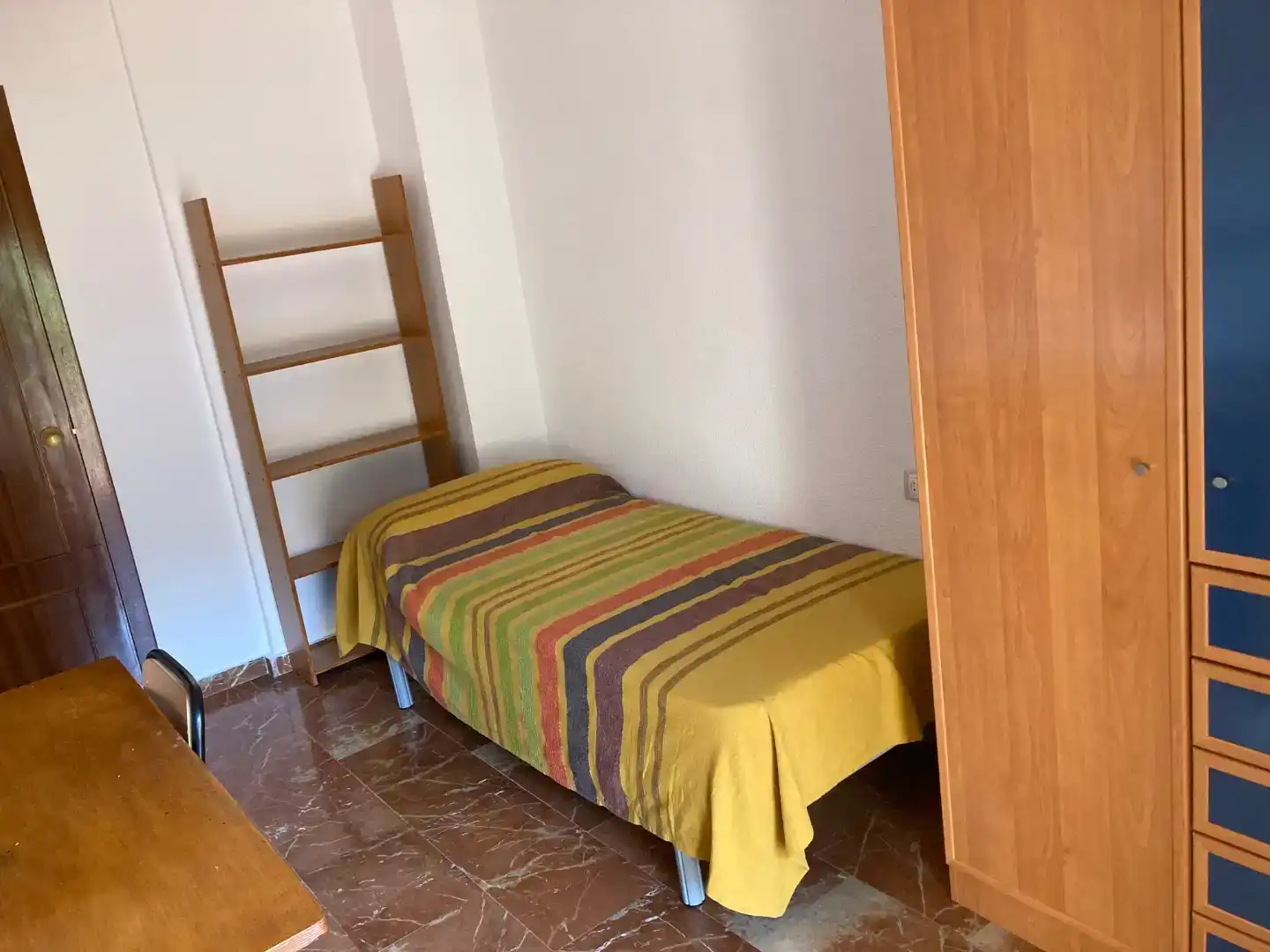 Piso de 90 m² en Granada