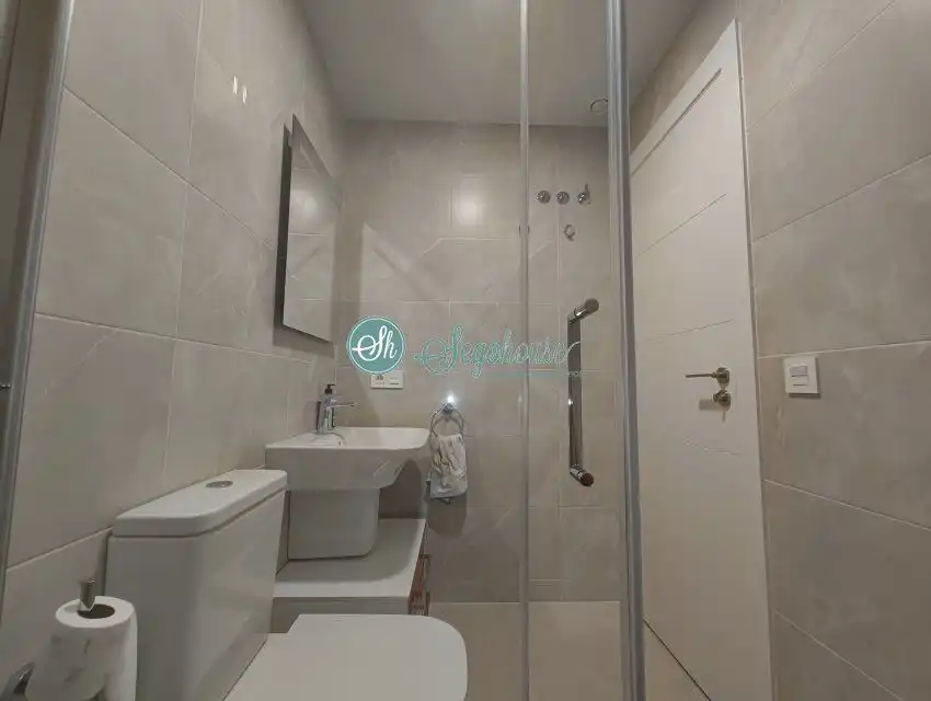 Piso de 90 m² en Segovia