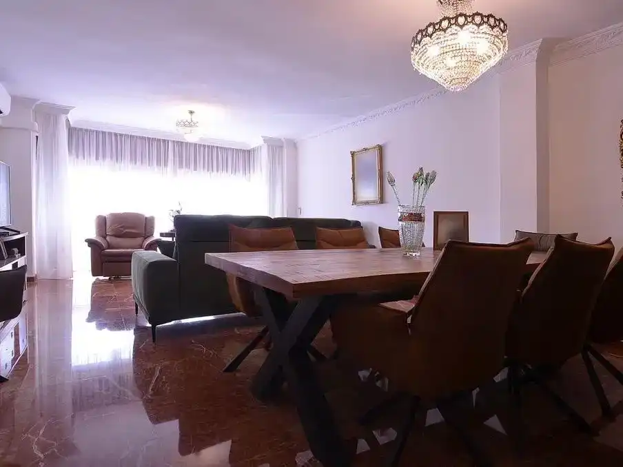 Piso de 140 m² en Almería