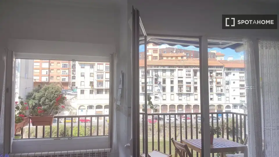 Habitación 110 m², Bilbao