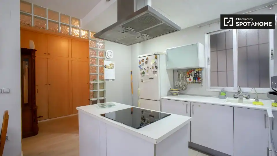 Habitación 75 m², Valencia