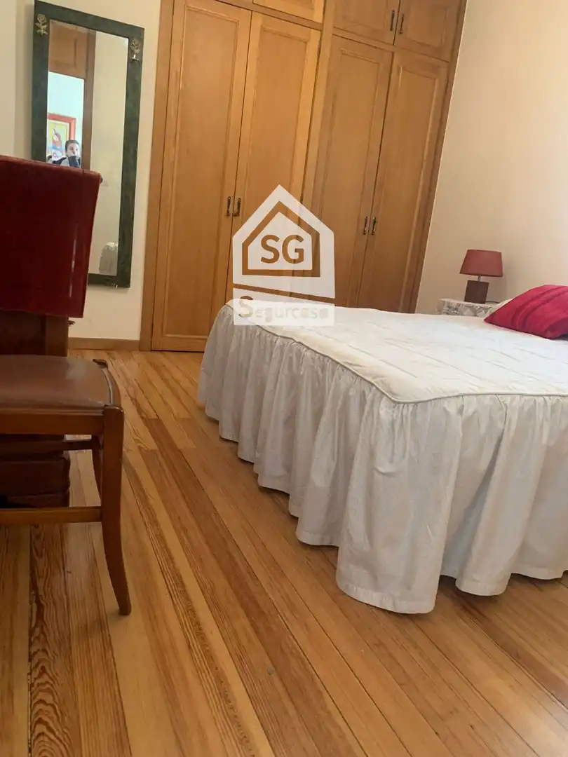 Piso de 229 m² en Ourense