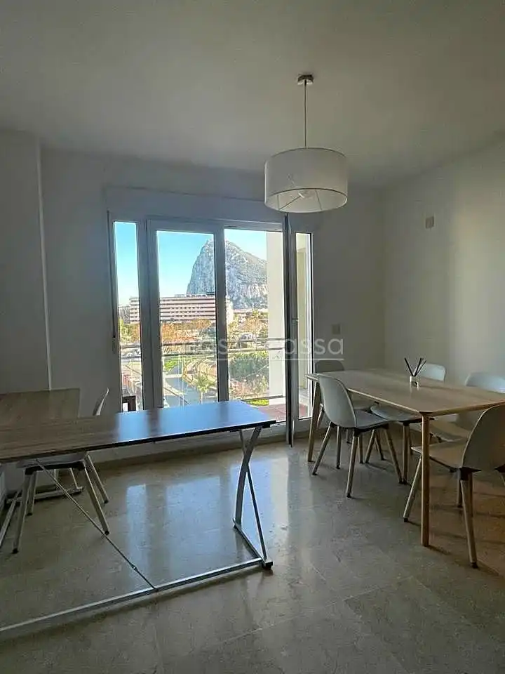 Appartamento 135 m² a La Línea de la Concepción