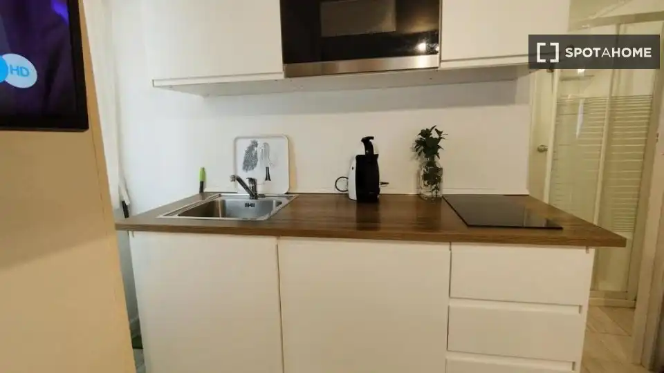 Habitación en alquiler, Mundaca