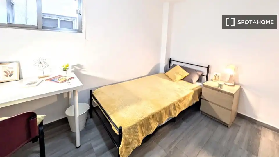 Habitació de lloguer, Burjassot