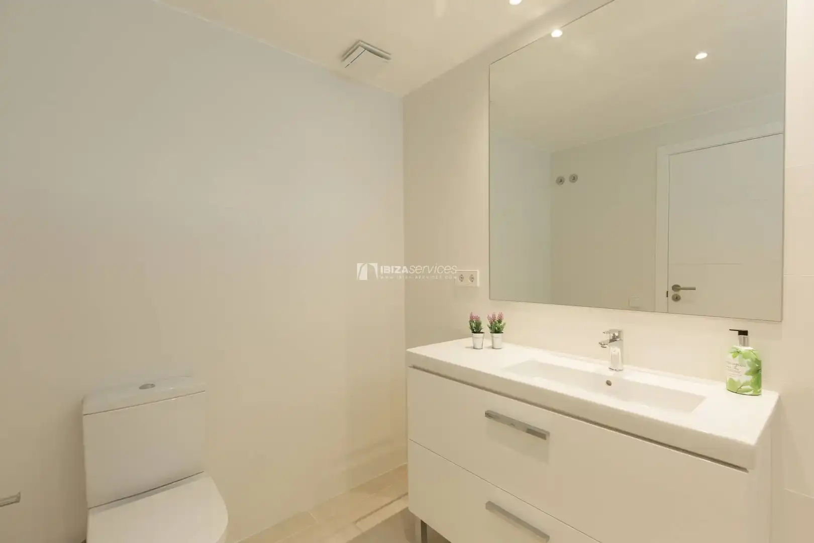 Piso de 90 m² en Ibiza