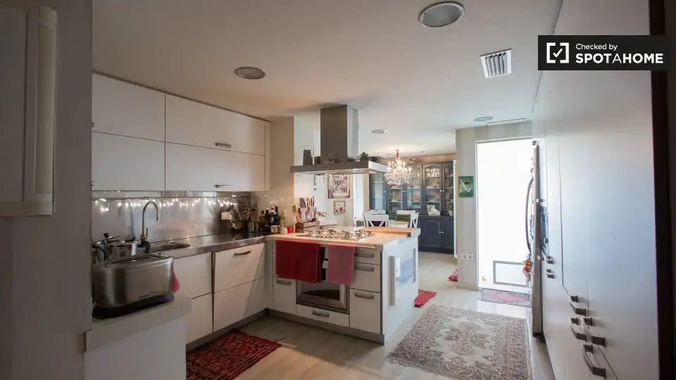 Habitación 375 m², Valencia