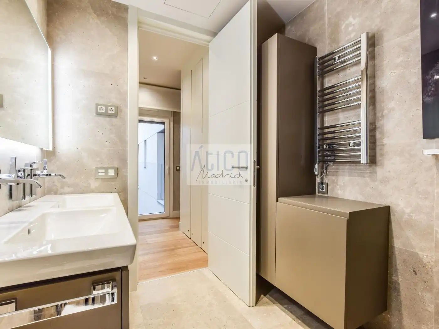 Wohnung 220 m² in Madrid