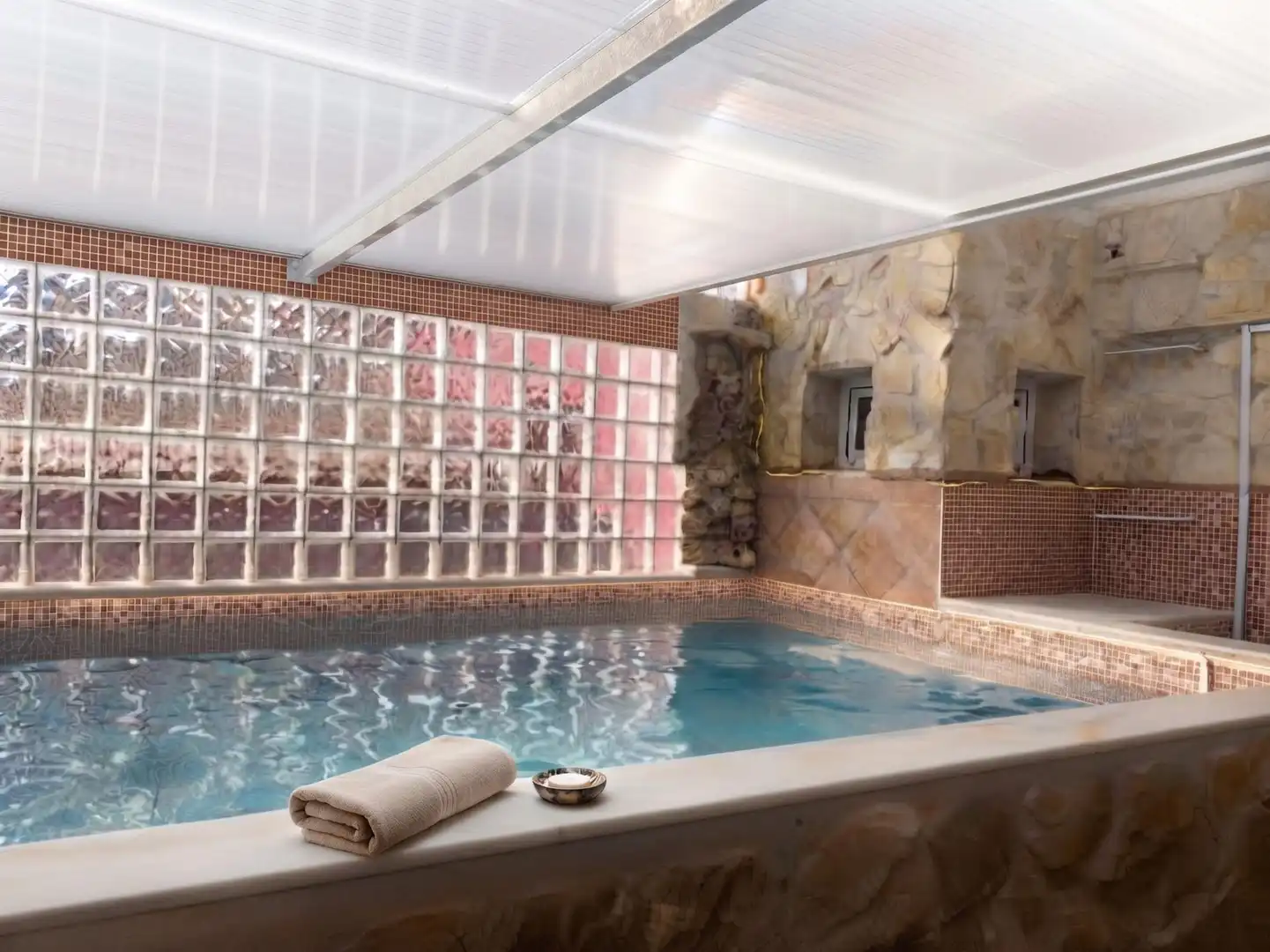Piso de 350 m² en Huétor Vega