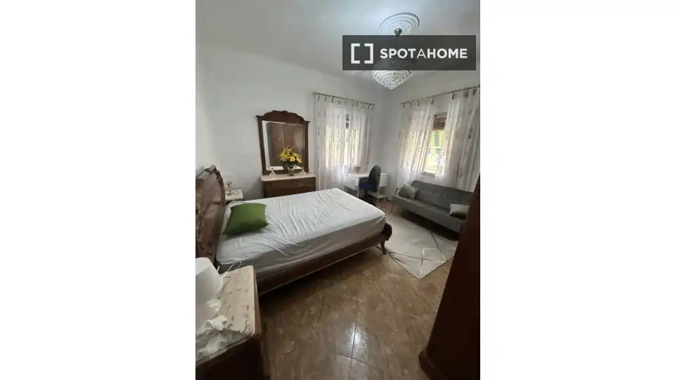 Habitación 89 m², Granada
