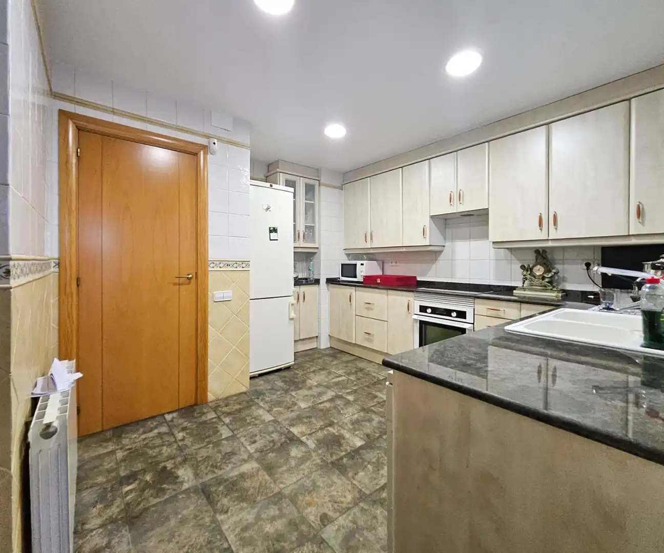 Casa de 273 m² en Badalona