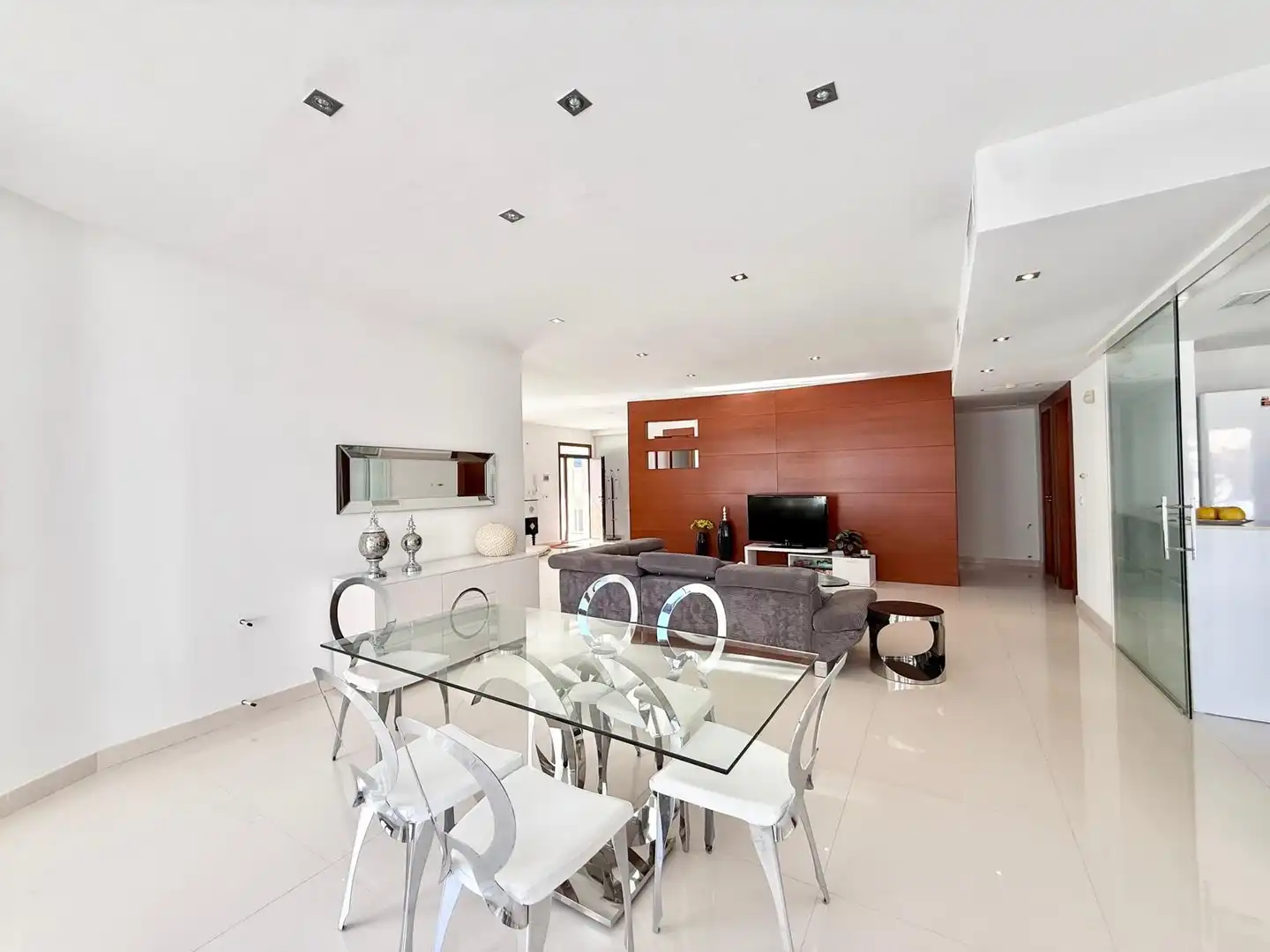 Haus 700 m² in Rojales