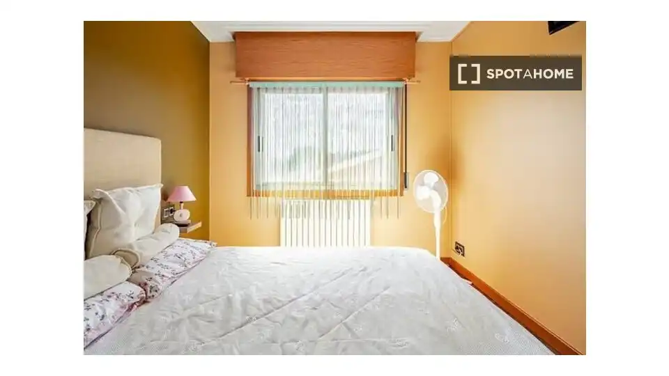 Habitación en alquiler, Mos