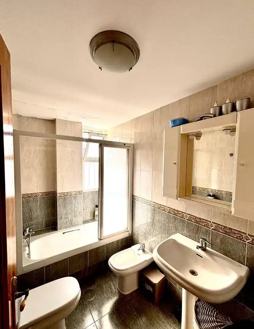 Habitación 130 m², Almería