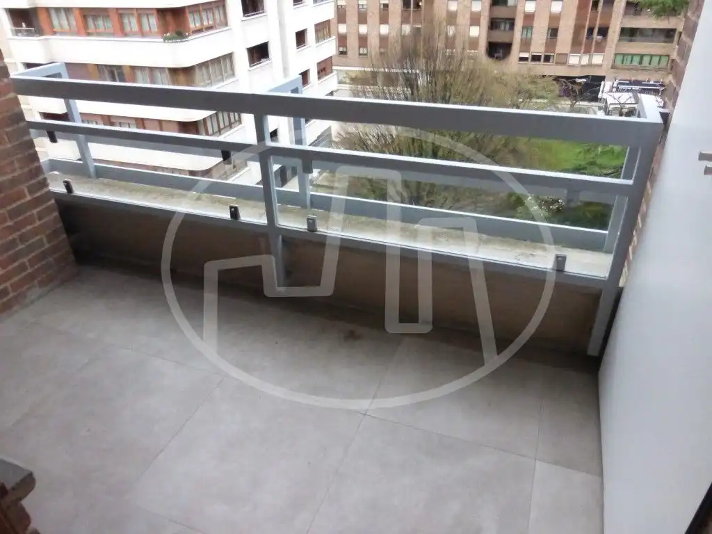 Piso de 98 m² en Pamplona