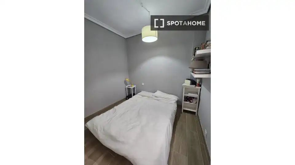 Habitación 230 m², Pamplona
