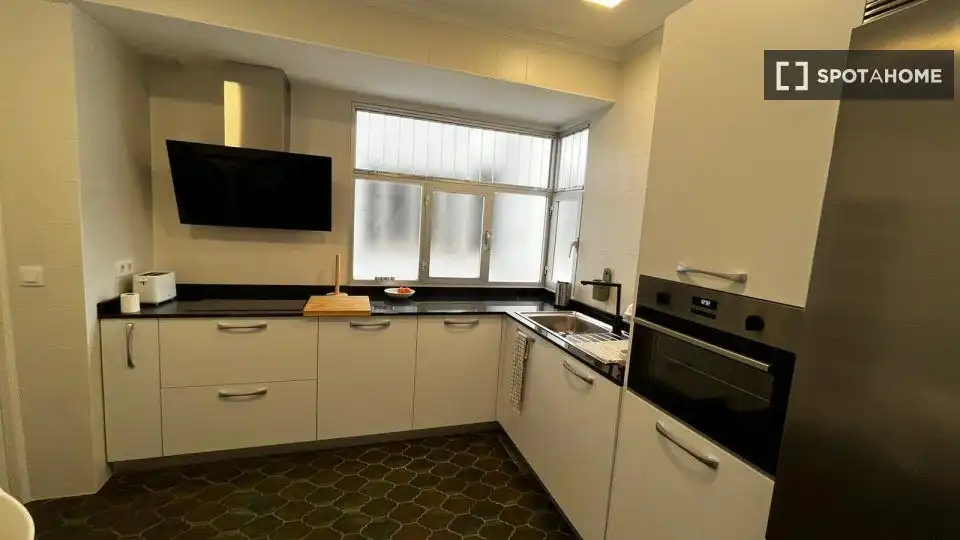 Habitación 196 m², Bilbao