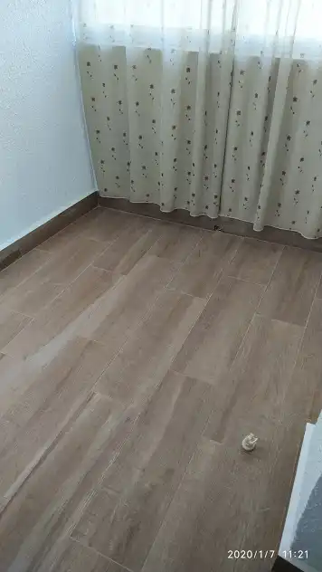 Piso de 100 m² en Linares