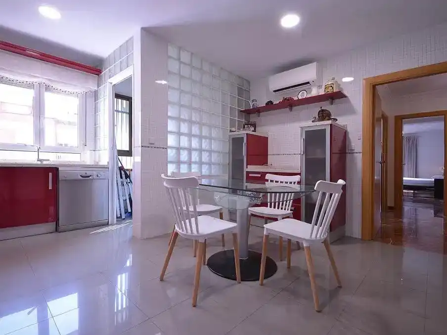 Piso de 140 m² en Almería