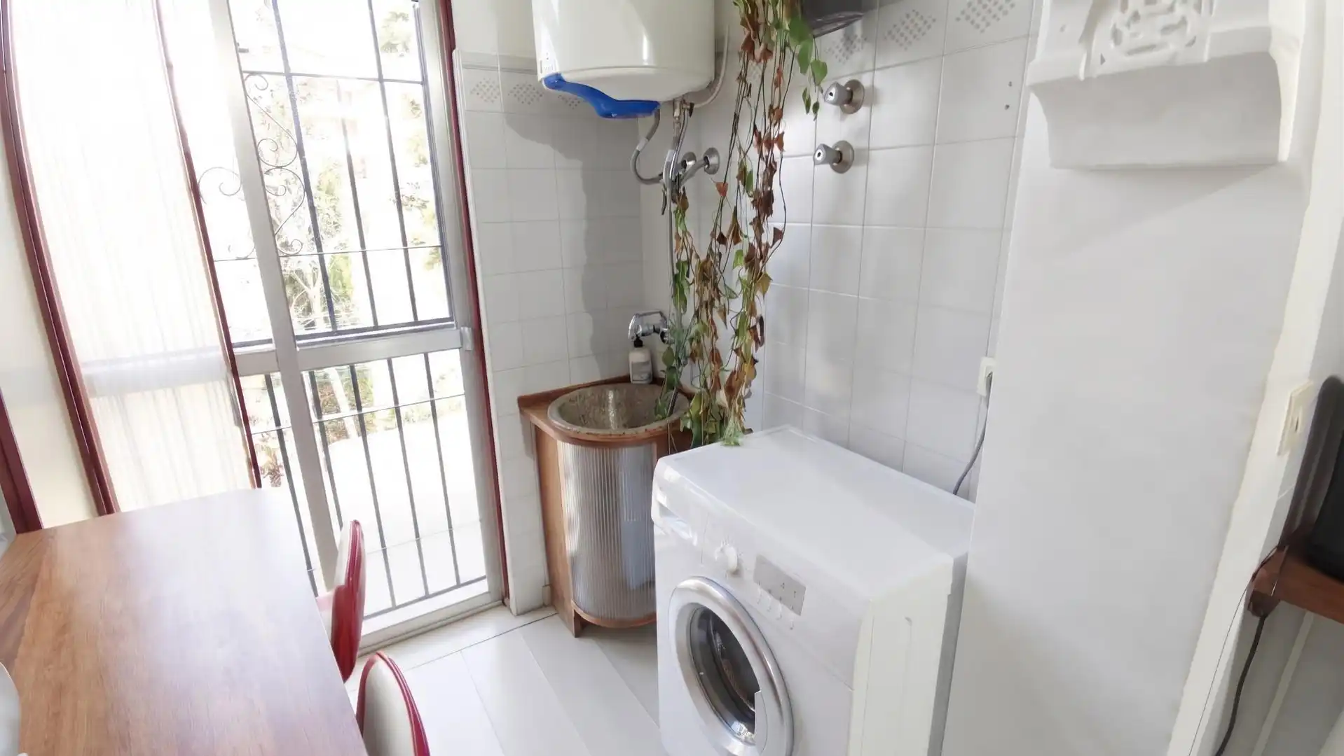 Piso de 90 m² en Granada