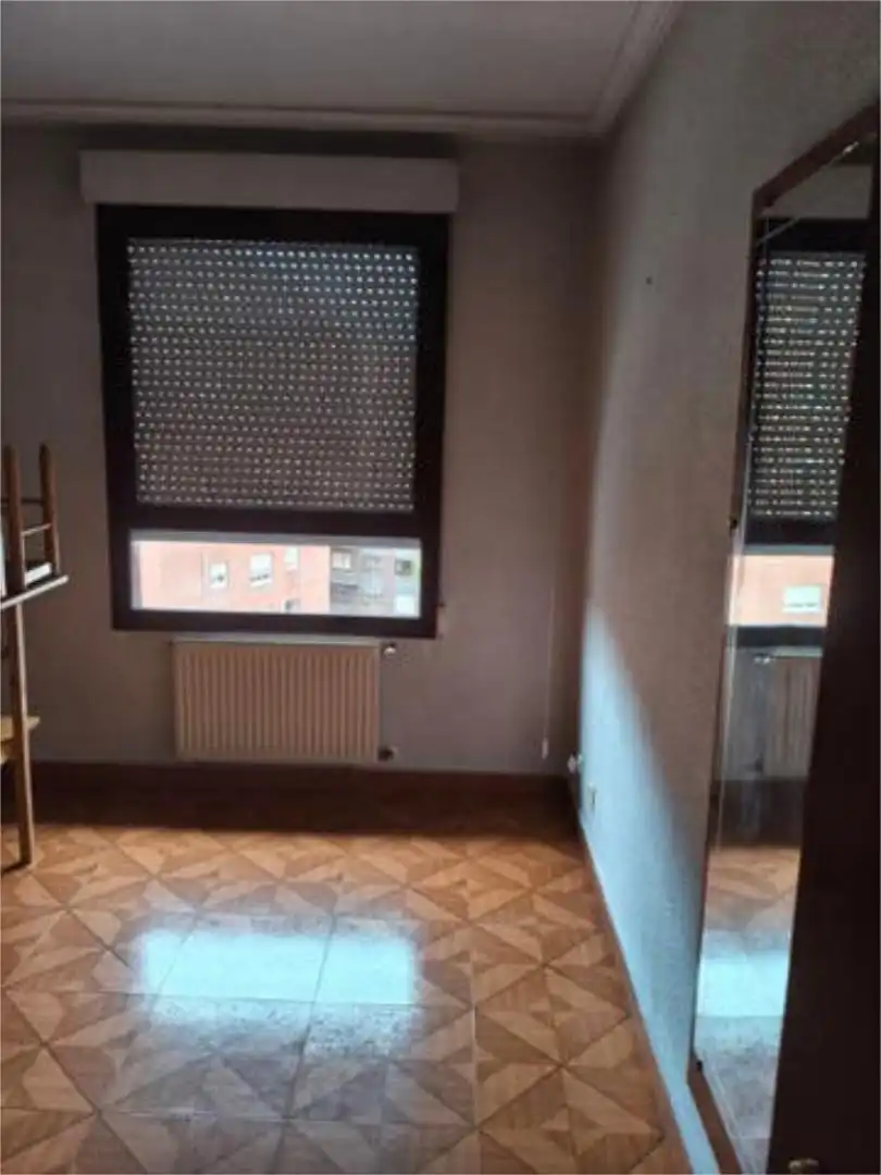 Pis de 80 m² a Oviedo