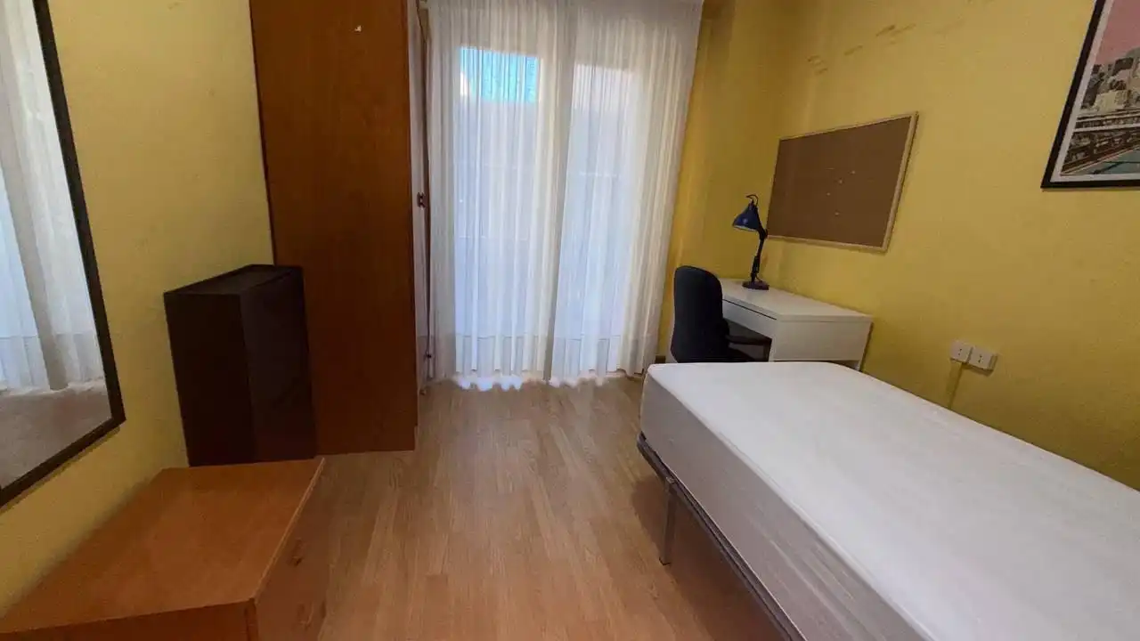 Piso de 95 m² en Ourense