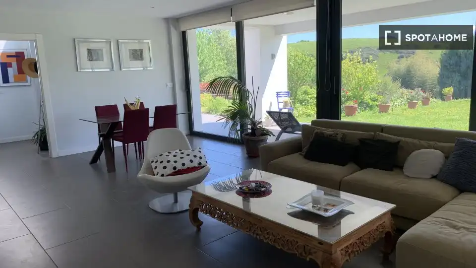 Habitación 518 m², Vega de Liébana
