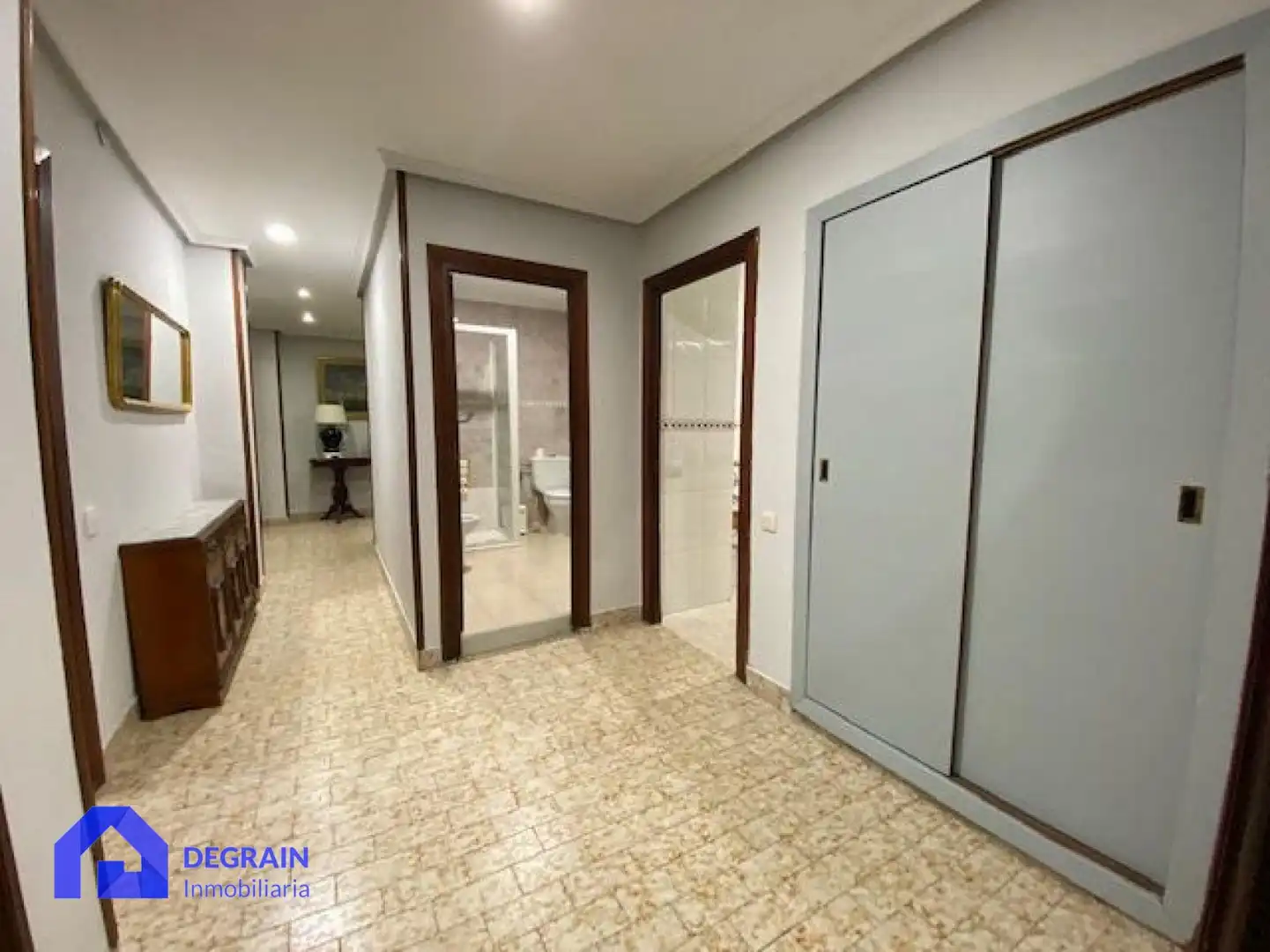 Piso de 81 m² en Oviedo